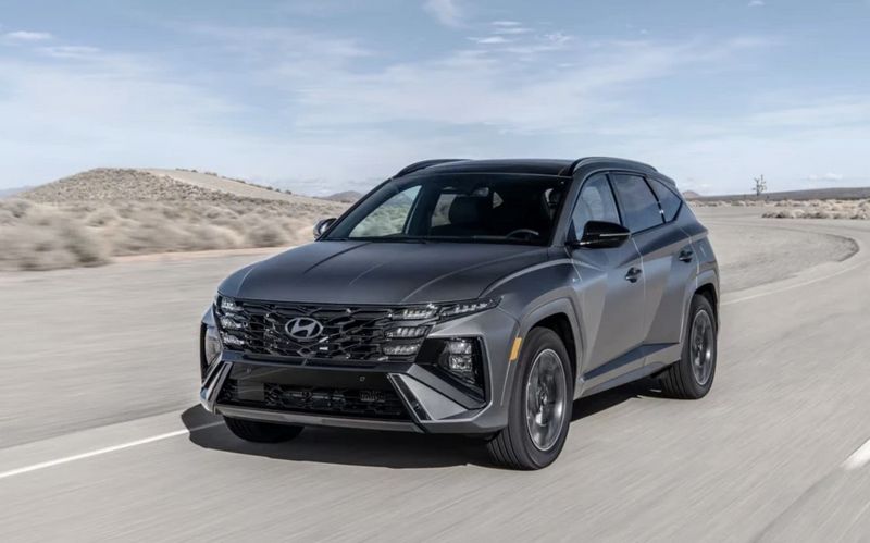 Hyundai Tucson Hybrid 2025 года