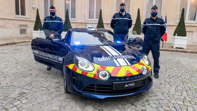 Полицейская машина Alpine A110