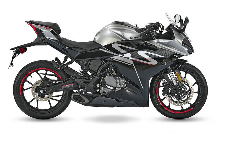 CFMOTO 300SS