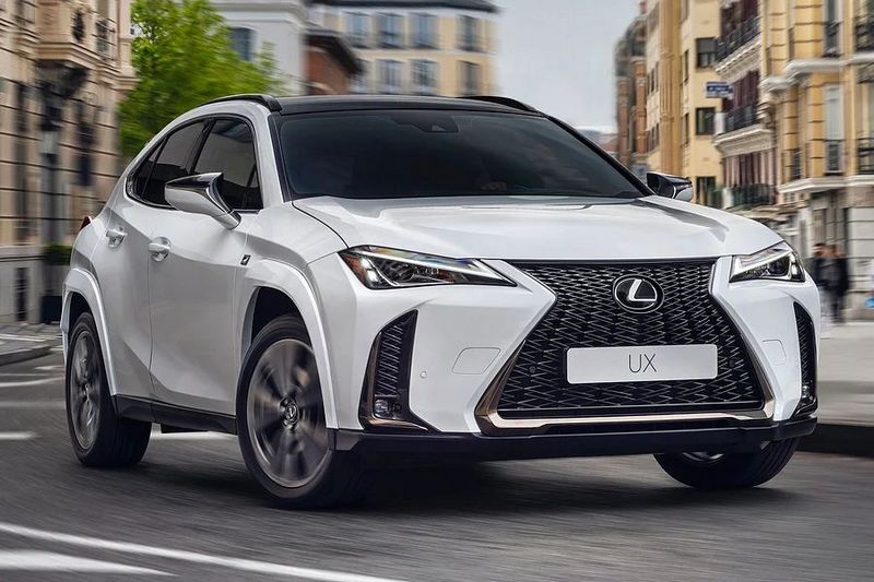 Lexus UX 2025