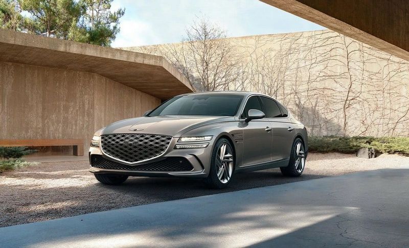 2025 Genesis G80