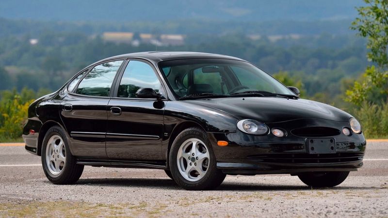 Ford Taurus SHO (4th Gen)