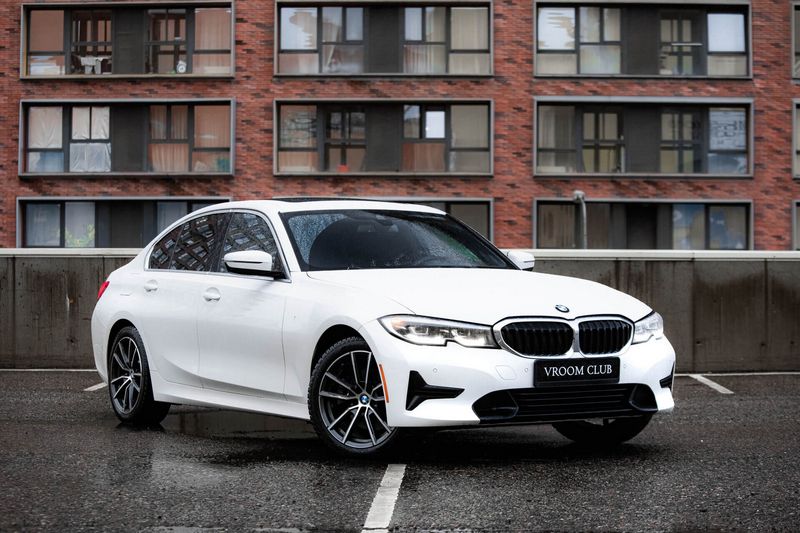 BMW 330i
