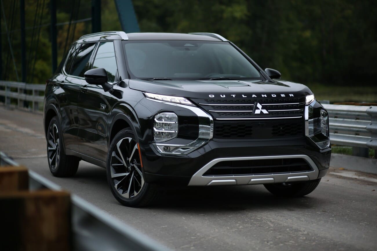 Mitsubishi Outlander 2025