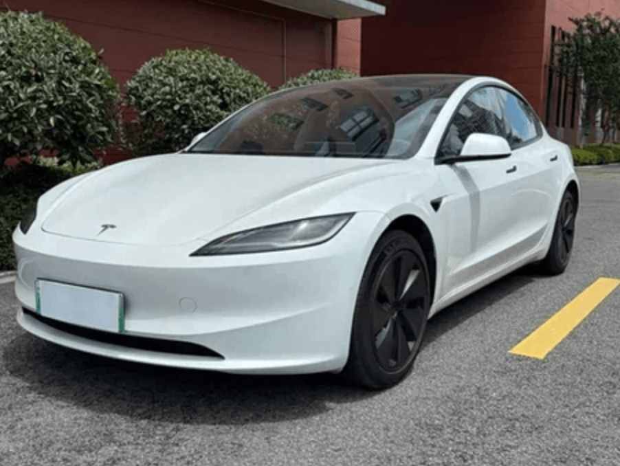 Tesla Model 3 2025
